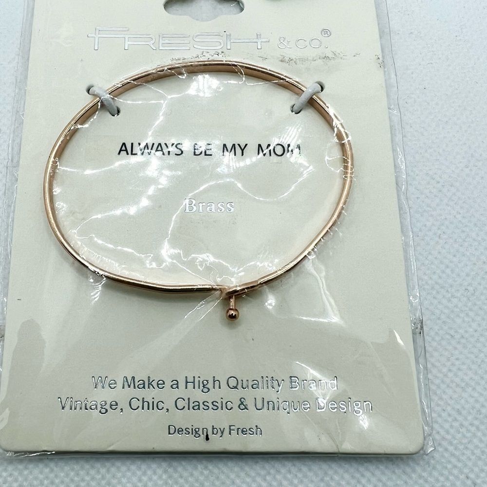 🍭6/$30 New Fresh & Co Always Be My Mom Brass Thin Engraved Bracelet